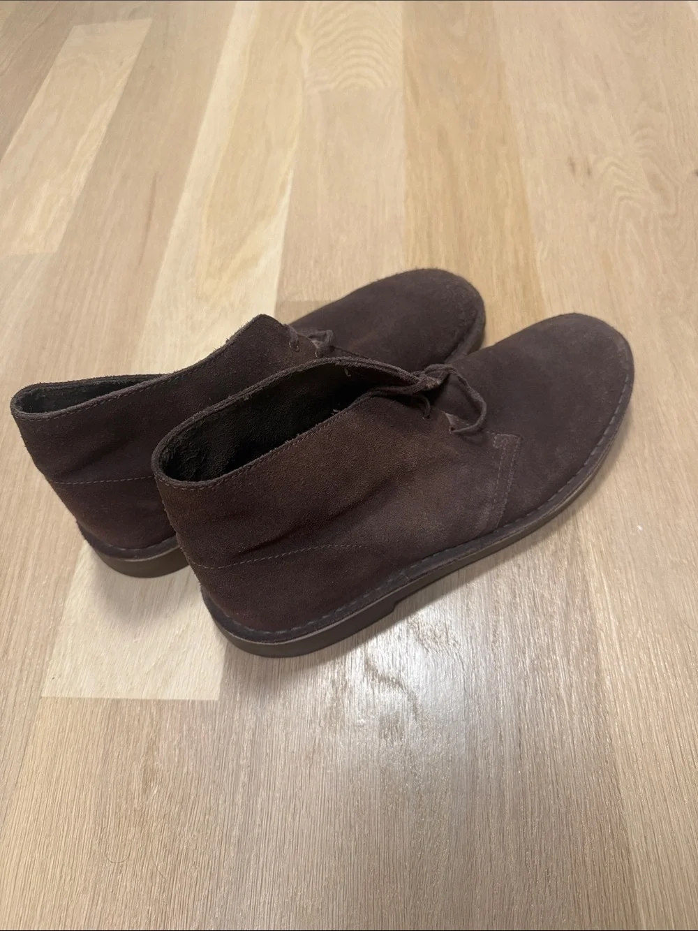 Clark’s Men's Brown Suede Chukka Boots size 10.5
